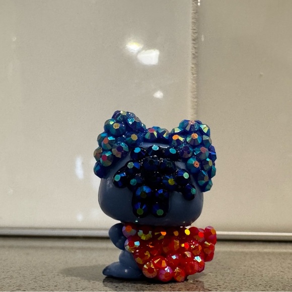 Custom blinged | Super hero Stitch | Disney Doorable - Picture 2 of 2